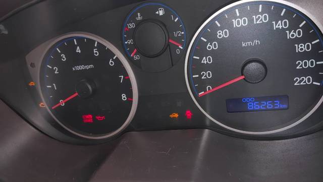 https://images10.gaadi.com/usedgaadi-sellcar/UsedCar/094bbb25-3e06-45ff-9f92-277f8debab8d/0529bf45-7e1c-41b1-8f3f-da7cd7d1f047.jpg?imwidth=6401