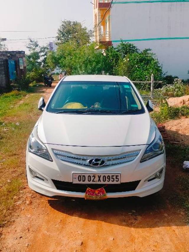 https://images10.gaadi.com/usedgaadi-sellcar/UsedCar/09589296-4128-4f38-96c3-1aa730b71b76/35735a0e-e8b6-4d4f-be79-48f7769687fb.jpg?imwidth=6400