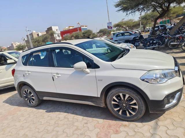 https://images10.gaadi.com/usedgaadi-sellcar/UsedCar/095e67eb-2702-41cb-8db1-02d62c3f16fd/1a4eebe9-feb8-47e0-af35-72a1e953f175.jpg?imwidth=6400