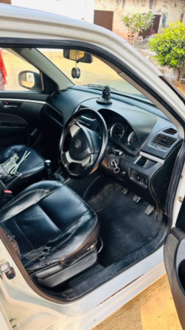 https://images10.gaadi.com/usedgaadi-sellcar/UsedCar/09e3f7cb-244a-44d0-a8b6-924cf5e028ac/dea3fe45-c000-4ceb-ac32-78556ebcc21b.jpg?imwidth=6402