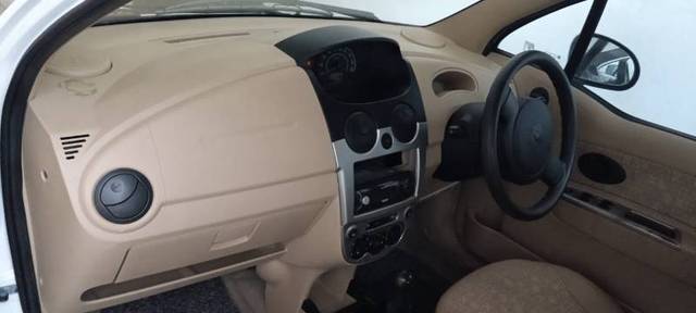 https://images10.gaadi.com/usedgaadi-sellcar/UsedCar/0a0c1112-a310-4888-8e09-42ee2dc30640/9c4561d3-c3cb-44b5-9962-7afb6b96f856.jpg?imwidth=6401