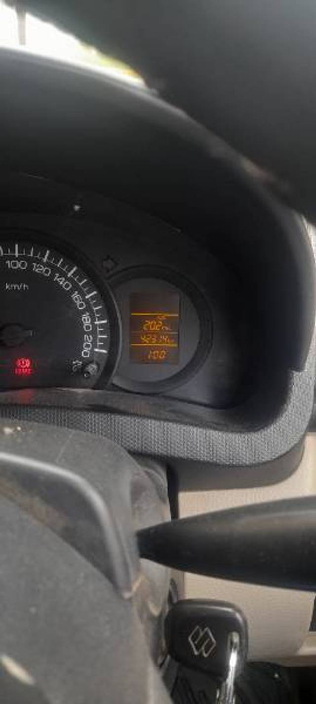 https://images10.gaadi.com/usedgaadi-sellcar/UsedCar/0a61129d-dce6-4224-85b1-4af25526ba13/85885c14-bb80-4983-97e7-919eaa631573.jpg?imwidth=6400