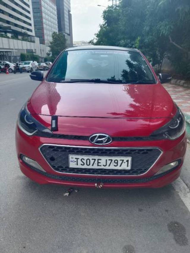 https://images10.gaadi.com/usedgaadi-sellcar/UsedCar/0a8a119f-9b77-47e6-b89e-c6a02c8d7468/7d4f64c6-9d1d-4235-850a-eb89d7876eaf.jpg?imwidth=6400