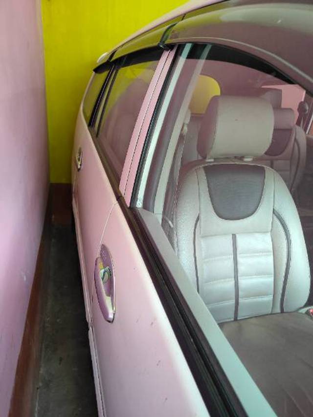 https://images10.gaadi.com/usedgaadi-sellcar/UsedCar/0ab61138-9bc8-4e05-9b50-95b51c109376/c91aab85-524c-4958-81a8-cf68e028e8f6.jpg?imwidth=6401
