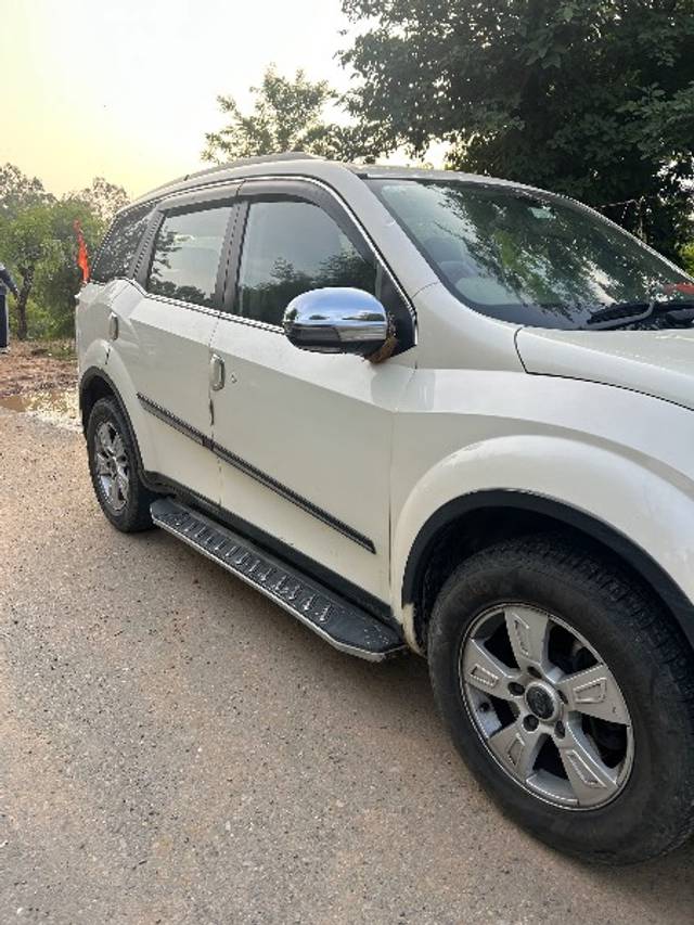 https://images10.gaadi.com/usedgaadi-sellcar/UsedCar/0ae68383-da07-4cee-a287-04f3af662fad/0018b1b8-8b83-42b7-b95d-c4dd9eb1361a.jpg?imwidth=6400