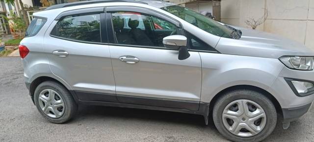 https://images10.gaadi.com/usedgaadi-sellcar/UsedCar/0b114cb8-333c-4c39-961c-2f3bfba0bd3d/c38bd4f2-ec77-4524-ad80-10abe072ed9e.jpeg?imwidth=6401