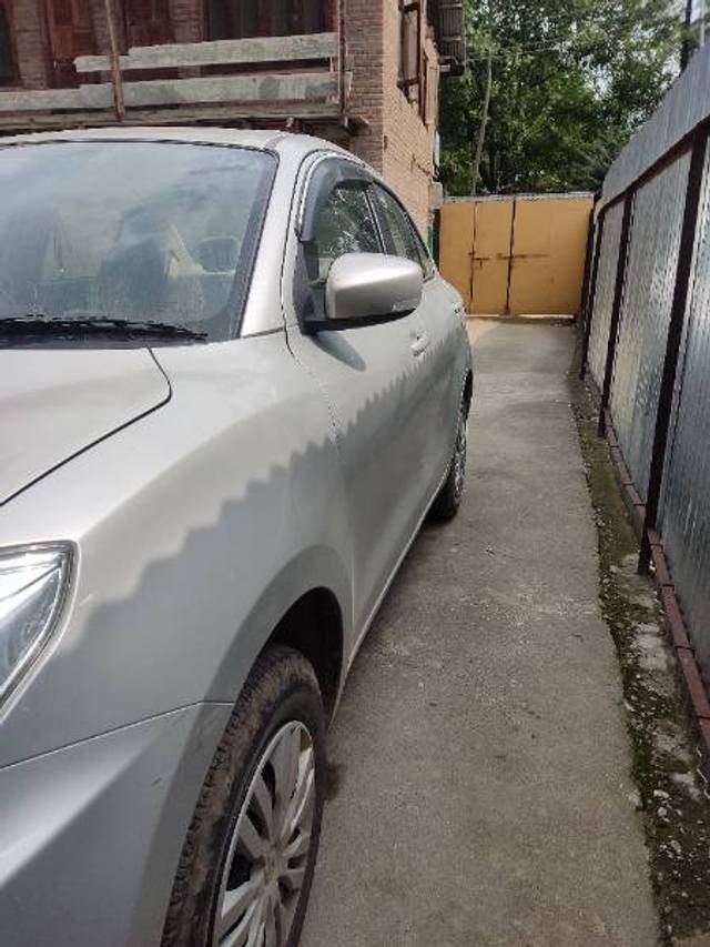 https://images10.gaadi.com/usedgaadi-sellcar/UsedCar/0b4176c3-b061-4ec5-879f-3985e77ec786/321d3b6f-1066-4326-8964-4514c165c872.jpg?imwidth=6400