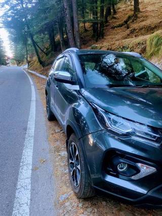 Tata Nexon 2017-2020 Tata Nexon 1.2 Revotron XM