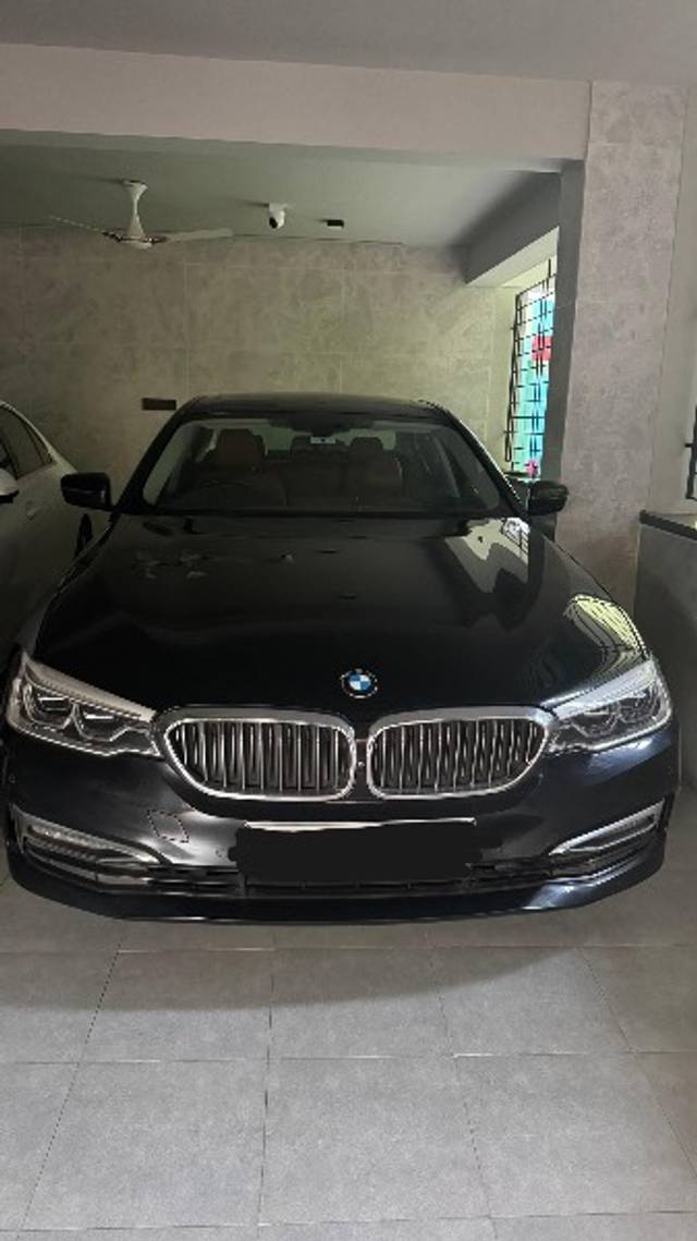 https://images10.gaadi.com/usedgaadi-sellcar/UsedCar/0beecd89-8fdc-4e23-b11d-09cd131cb500/4e188c03-a004-4281-b61c-18055cf3ba25.jpeg?imwidth=6400