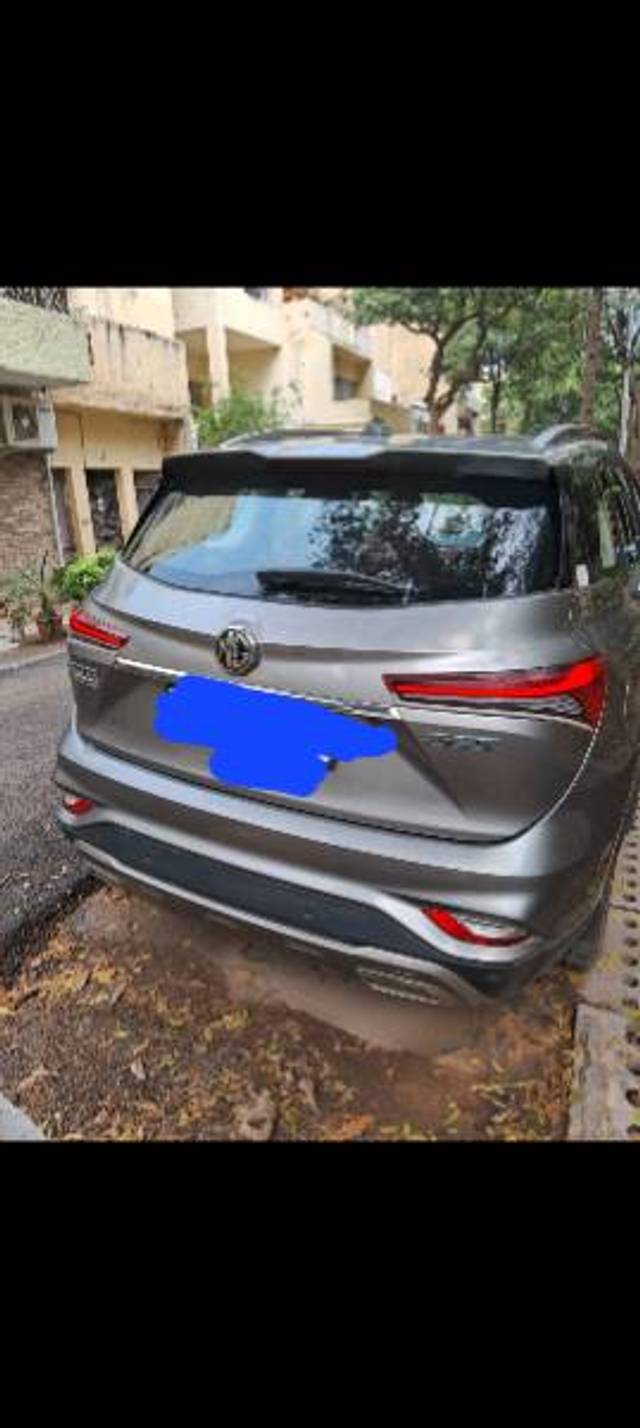 https://images10.gaadi.com/usedgaadi-sellcar/UsedCar/0c6282e1-d35d-4f1b-b991-b0cc0a88946f/d0a00a63-b20a-4d85-890d-fe7e93c8d254.jpg?imwidth=6401