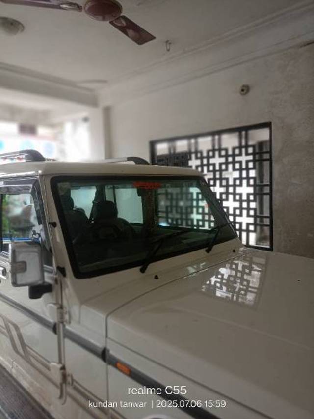 https://images10.gaadi.com/usedgaadi-sellcar/UsedCar/0c8bd888-5c65-4867-a9fe-d0bf71abd280/9d8f1b48-b21b-4578-9e58-ae36ad240857.jpg?imwidth=6401