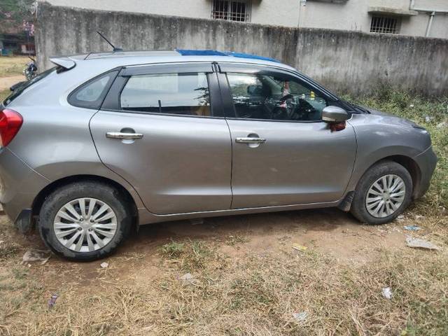 https://images10.gaadi.com/usedgaadi-sellcar/UsedCar/0c8fea8d-e006-416d-97ba-24b39f78d550/877bb794-6dcf-4a63-8d73-4bc58d0c150e.jpg?imwidth=6402