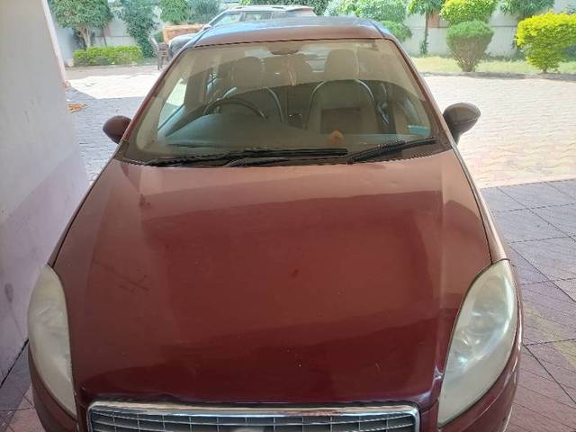 https://images10.gaadi.com/usedgaadi-sellcar/UsedCar/0c91695b-2d34-4bb7-af6d-72a3a91584ce/27a5e25b-8861-4afd-a4b4-6aa5cf37bd01.jpg?imwidth=6402