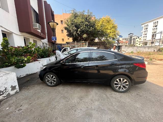 https://images10.gaadi.com/usedgaadi-sellcar/UsedCar/0ca312d6-e62e-41bd-910b-3ec17fe84342/76119fad-32c9-470a-81d1-9527a757a94c.jpeg?imwidth=6401