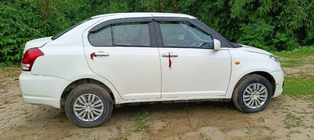 https://images10.gaadi.com/usedgaadi-sellcar/UsedCar/0cb53329-ee7e-49b4-9fec-43809ae34c96/34d087f2-084b-47d8-8c55-8930d0b14e66.jpg?imwidth=6401