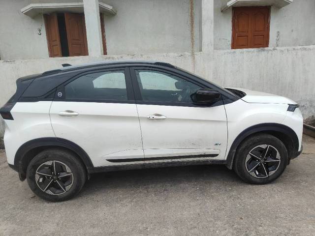 https://images10.gaadi.com/usedgaadi-sellcar/UsedCar/0cc2c946-fc18-4618-9869-10c95cb33ea0/9342eac4-e3aa-4102-8db6-cd3b3b1d86c6.jpg?imwidth=6401