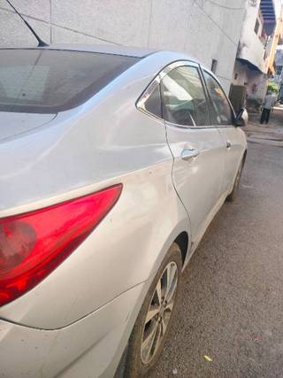 Hyundai Verna 2011-2015 Hyundai Verna 1.6 SX CRDi (O)