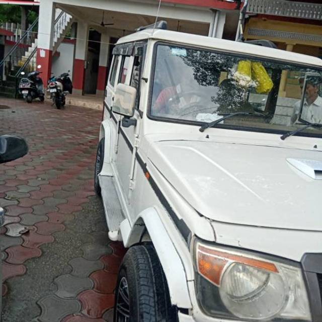 https://images10.gaadi.com/usedgaadi-sellcar/UsedCar/0ce55346-3cda-4c4d-8b14-d4a1444e44a1/222b2fa9-0061-48af-8b47-533578cde0d4.jpg?imwidth=6402