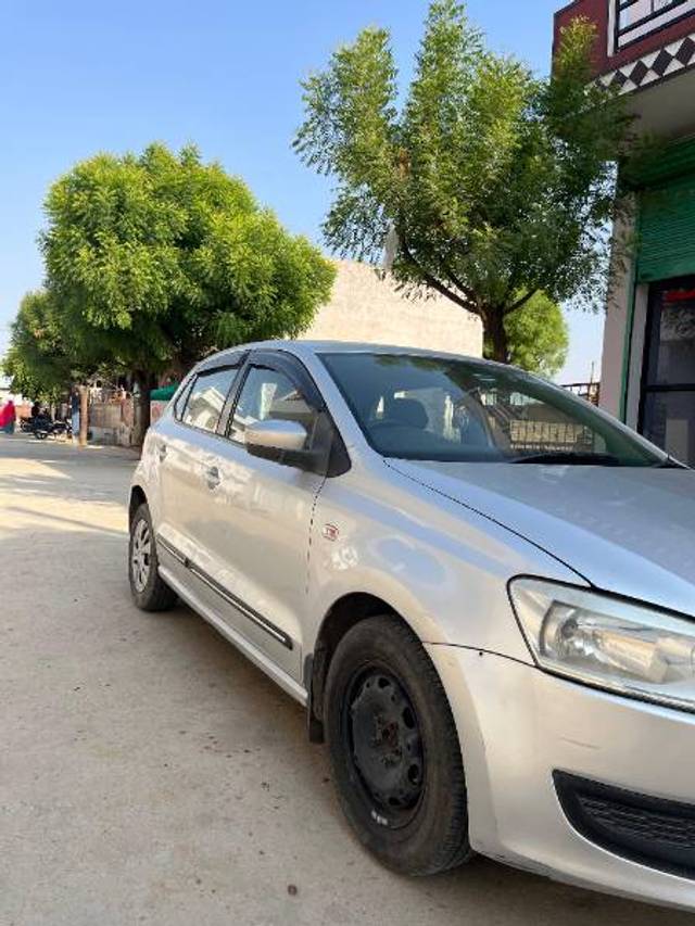 https://images10.gaadi.com/usedgaadi-sellcar/UsedCar/0cebe0ff-a364-48a8-a775-77af0e4a70a3/7348ac7f-b409-433b-9a2e-5b4f0888af9a.jpg?imwidth=6400