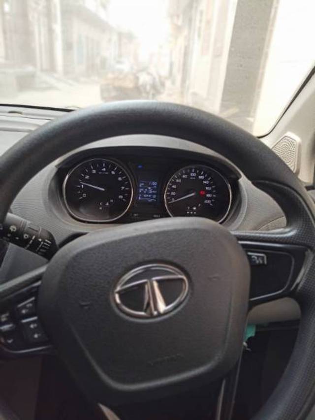 https://images10.gaadi.com/usedgaadi-sellcar/UsedCar/0d18912c-632f-4489-9eec-f6074c6a4ff6/84622e67-af90-4191-986c-2b0e6e59fb1f.jpg?imwidth=6402