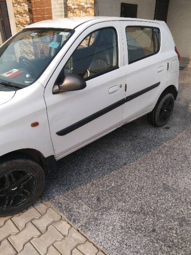 https://images10.gaadi.com/usedgaadi-sellcar/UsedCar/0d78e16b-944c-41f8-b08a-a2dfe1ef4597/2e4131ea-5b86-4e65-9093-386e9a8d5f5d.jpeg?imwidth=6402