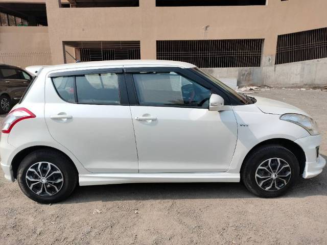 https://images10.gaadi.com/usedgaadi-sellcar/UsedCar/0d82443d-53ec-49ec-9df4-96317e146db7/77915d24-b635-46aa-ac66-7657b16c794e.jpg?imwidth=6401