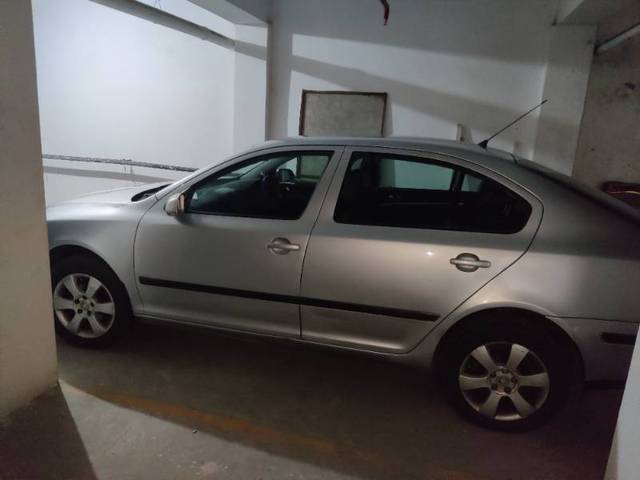 https://images10.gaadi.com/usedgaadi-sellcar/UsedCar/0d84115c-32d5-444f-9919-24d6c0ef514d/0ea6ff3e-4383-4bcb-99f9-92dcb2b7ab19.jpg?imwidth=6402