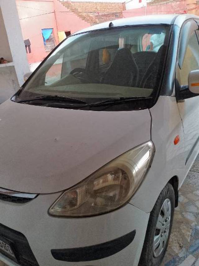 https://images10.gaadi.com/usedgaadi-sellcar/UsedCar/0dcbc016-e836-45bb-997e-c9e08c0102f6/084d1d28-6baa-46e8-b9cc-a980b65d338d.jpg?imwidth=6400