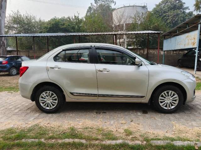 https://images10.gaadi.com/usedgaadi-sellcar/UsedCar/0ddeb869-6fc9-48cc-ab6b-9a268b4c1db0/7d1c44d2-d918-499f-bf7e-39f9c0d1dcfe.jpg?imwidth=6401