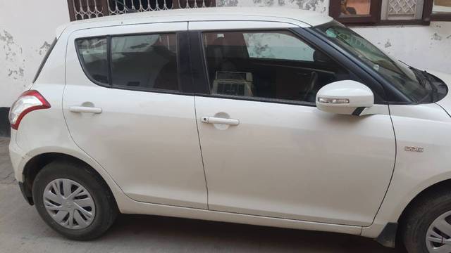 https://images10.gaadi.com/usedgaadi-sellcar/UsedCar/0e3ca3f2-3623-4732-8010-d1b4733ce08e/41a02c3d-78b7-4e09-9431-8458cccbe6e4.jpg?imwidth=6400