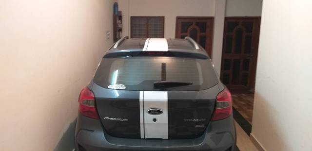 https://images10.gaadi.com/usedgaadi-sellcar/UsedCar/0e59c69c-9ce5-491a-88df-e102a221c311/42869042-24be-4125-b696-967024831c2d.jpg?imwidth=6402