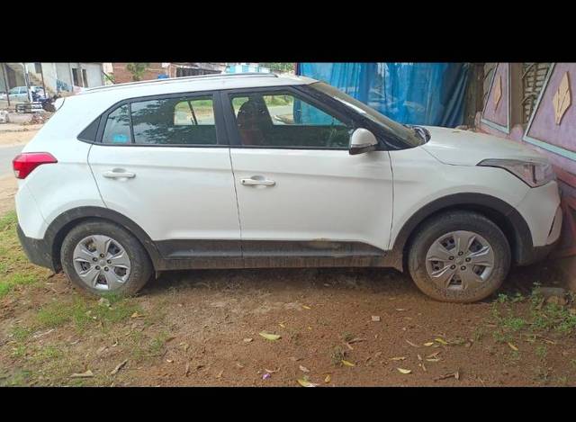 https://images10.gaadi.com/usedgaadi-sellcar/UsedCar/0e5d26e6-35b4-425f-8435-d43f9fcc6dea/422a9f18-365b-46d9-85b1-4ad26ecf3fd1.jpg?imwidth=6400