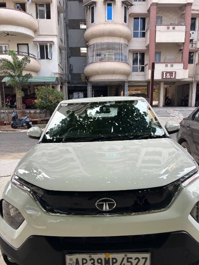 https://images10.gaadi.com/usedgaadi-sellcar/UsedCar/0ec97150-cfc7-4841-8fed-94412a95afe8/50328253-bc5e-4989-929a-f9fd2c89ad40.jpeg?imwidth=6400