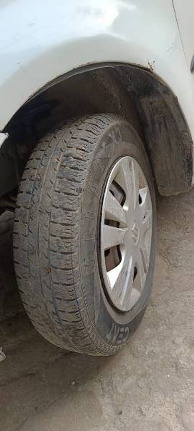 https://images10.gaadi.com/usedgaadi-sellcar/UsedCar/0f6b5fe3-ea25-4ed5-9fcd-276251d91bb9/0ca1d628-9fc4-4628-8a78-de2f546813a7.jpg?imwidth=6401