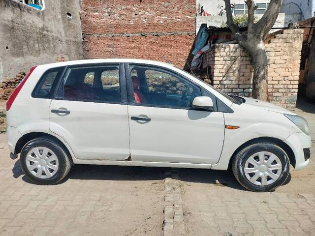 https://images10.gaadi.com/usedgaadi-sellcar/UsedCar/10013ba8-d5c1-4e9f-aa0c-adaceff71fe6/719495a9-cfd3-4579-885c-48d9870dee51.jpg?imwidth=6401