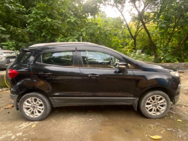 https://images10.gaadi.com/usedgaadi-sellcar/UsedCar/1004e266-a189-4879-a3e0-cd5523c8da46/2b81fd35-a017-4def-96ac-495613c6c43f.jpeg?imwidth=6401