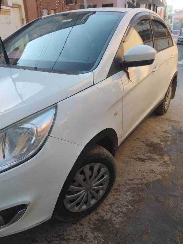 https://images10.gaadi.com/usedgaadi-sellcar/UsedCar/102d404d-1fdd-49b4-9f1a-24b1c8e86d24/a4fa8994-17df-43b6-a0bc-a3c58ca14d02.jpg?imwidth=6400