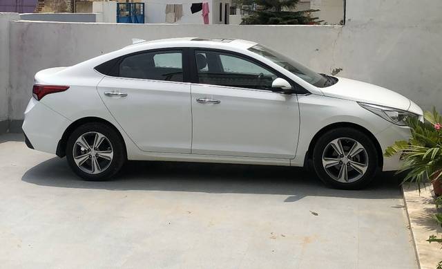 https://images10.gaadi.com/usedgaadi-sellcar/UsedCar/105708e0-fa89-4972-ae0f-2aea7b8167ce/375f5a2f-6477-4e5d-bb27-fe2dd1e66e7f.jpeg?imwidth=6401