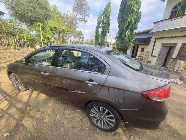 https://images10.gaadi.com/usedgaadi-sellcar/UsedCar/105fff95-21f2-420b-ad9c-4f4e4313317a/d461698a-e1a2-46fd-be55-1ff5d36a7a9c.jpg?imwidth=6402