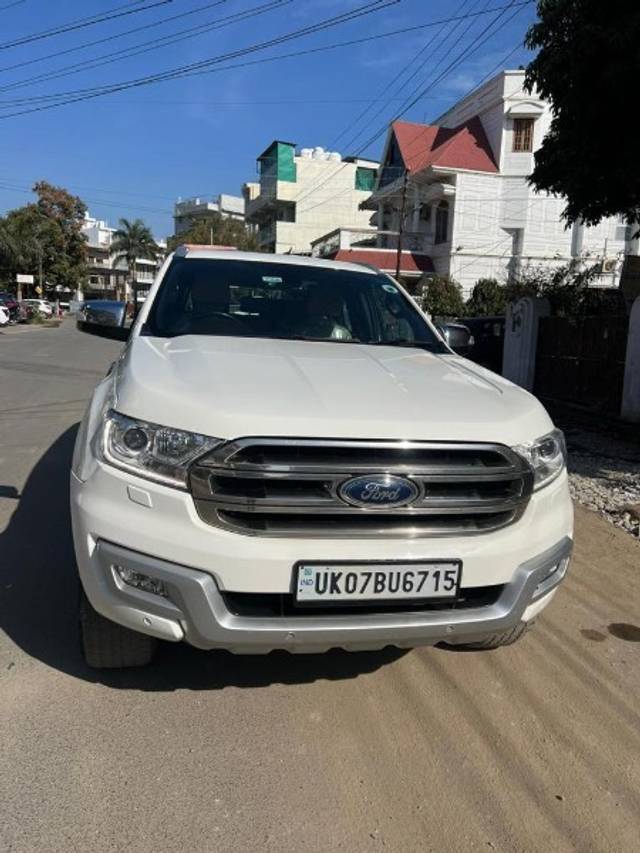 https://images10.gaadi.com/usedgaadi-sellcar/UsedCar/106e283d-8909-4e40-a073-e2417fed9ace/384357c9-e089-4b7e-87c3-079dc7f731a1.jpeg?imwidth=6400