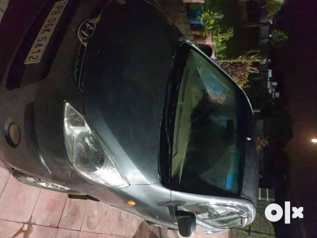 https://images10.gaadi.com/usedgaadi-sellcar/UsedCar/107041d0-098d-47b3-8063-b778888445ca/8789621e-6954-4d25-b8fc-a38c3a07cee2.jpeg?imwidth=6402