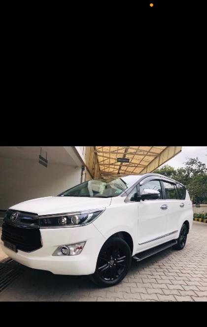 Toyota Innova Crysta 2.4 VX 8 STR Toyota Innova Crysta 2.4 VX 8 STR