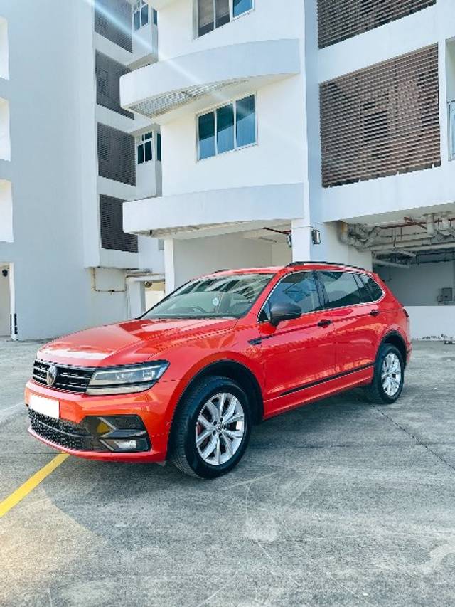 https://images10.gaadi.com/usedgaadi-sellcar/UsedCar/109034f1-f001-45f2-8d19-b7533e87b4f9/a8ecf755-34cc-4ca8-8381-587a2ff7f1ac.jpg?imwidth=6400