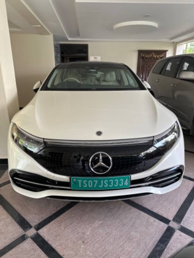 https://images10.gaadi.com/usedgaadi-sellcar/UsedCar/11488d5b-75d0-4924-970f-46482d37cd51/002d49fe-2813-4b79-9ab7-338d08308fec.jpg?imwidth=6400