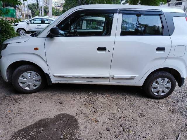 https://images10.gaadi.com/usedgaadi-sellcar/UsedCar/114bf081-5a7c-490d-9439-67e573ea3b40/693d2379-f8ba-41b3-8d76-3bc85bb8ac3f.jpg?imwidth=6400