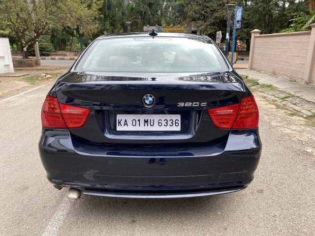 https://images10.gaadi.com/usedgaadi-sellcar/UsedCar/117534d5-a26c-48bd-8e99-7b309f9bf65b/e91b6ab9-fadf-4970-b4a6-7212c6dff145.jpeg?imwidth=6402