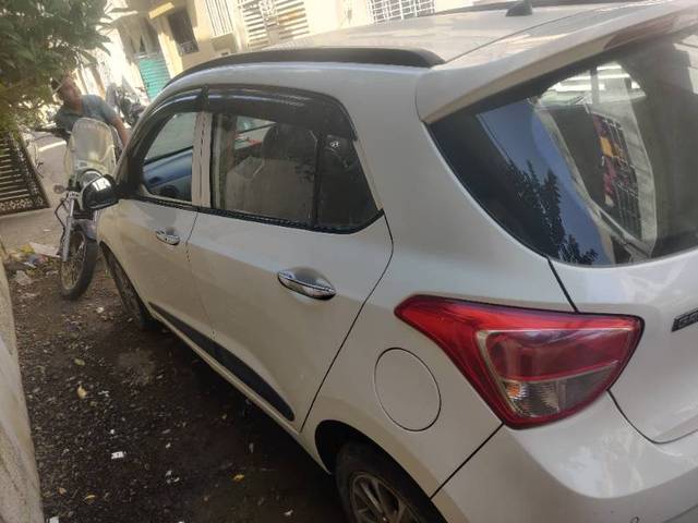 https://images10.gaadi.com/usedgaadi-sellcar/UsedCar/117cb836-ab08-46f8-82f0-b35176e1c84b/2f68961c-5b16-4bf2-b210-40dc95cb74a8.jpg?imwidth=6402