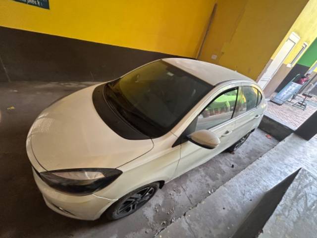 https://images10.gaadi.com/usedgaadi-sellcar/UsedCar/11821b11-c30d-4ea0-8774-1a6ecdbbef78/37426998-ea06-49bf-8473-940ddc34b0d6.jpeg?imwidth=6402