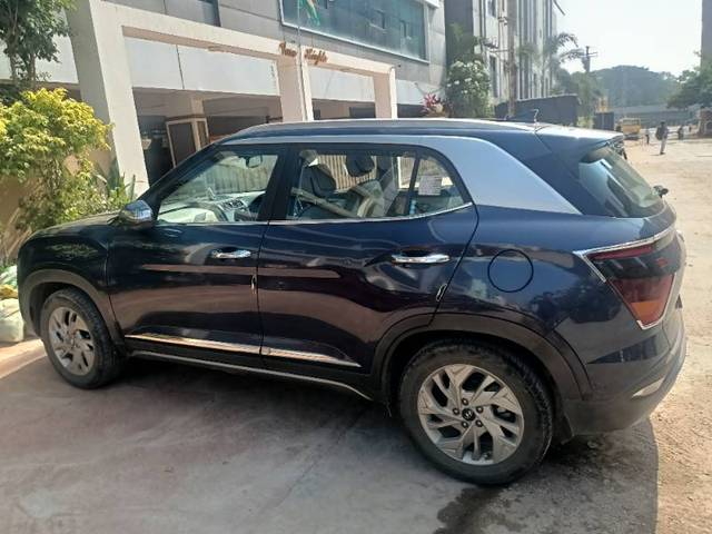 https://images10.gaadi.com/usedgaadi-sellcar/UsedCar/118a0ccc-e2e1-4704-a99d-2ae9ee702008/46f2e9b6-c493-49f2-9eda-ef6244fbb510.jpg?imwidth=6400