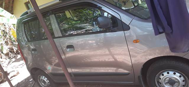 https://images10.gaadi.com/usedgaadi-sellcar/UsedCar/118ecca4-b0b4-4d69-988d-5d1dbdced1d0/a3096e9b-7125-44e1-8192-e3ca0b42c6cd.jpg?imwidth=6402